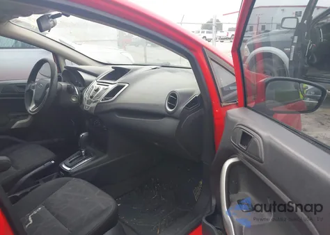 2013 Ford Fiesta Se z USA, uszkodzony, nr VIN 3FADP4EJ9DM165608